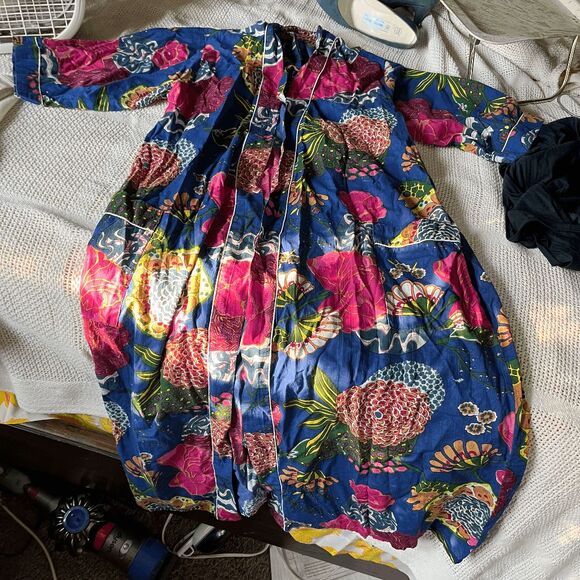 Vintage Lightweight Cotton Robe – Bold Floral Print, Belted Kimono Style - Picture 7 of 10